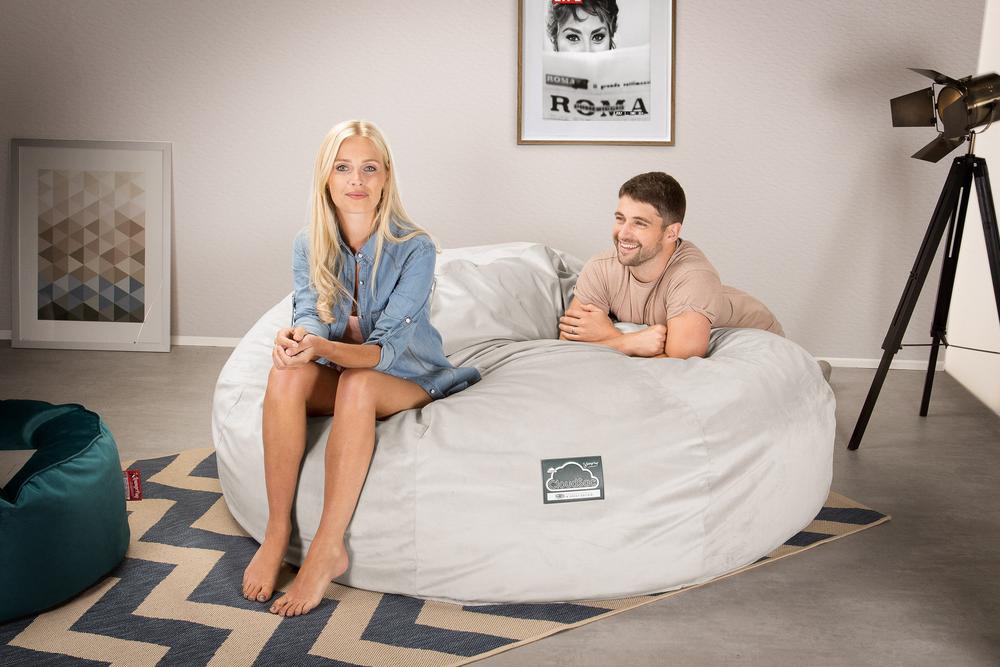 CloudSac 3000 XXL Kingsize Memory-Schaum Sitzsacksofa - Samt Silber - Image 2