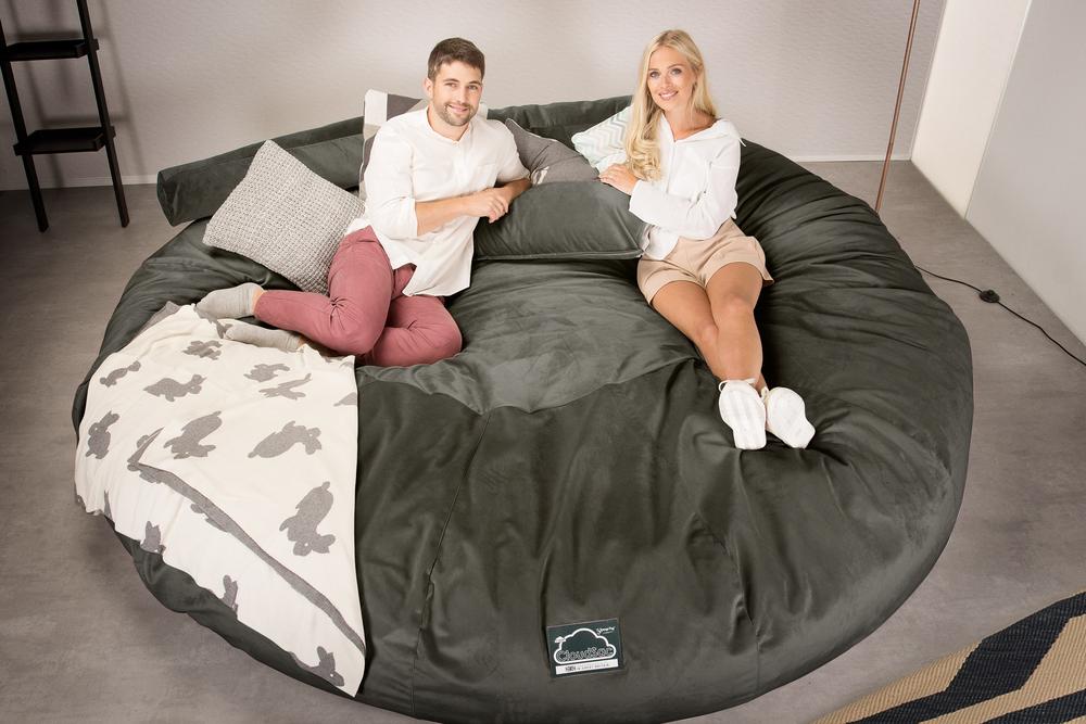 CloudSac 5000 XXXXXL Gigantischer Memory-Schaum Sitzsacksofa - Samt Schiefergrau - Image 2