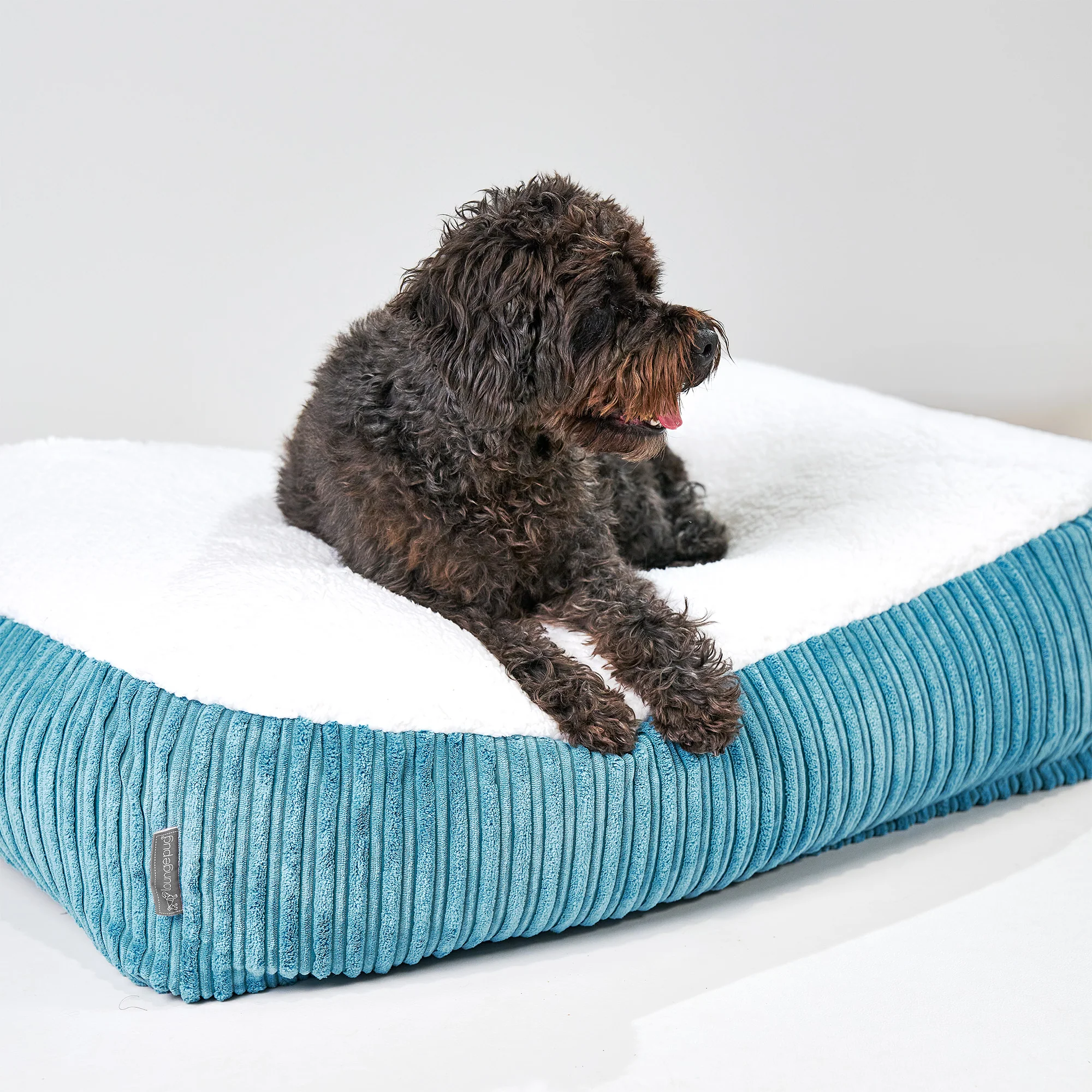 Großes Slouchy Hundebett - Sherpa & Cord Türkis - Image 5