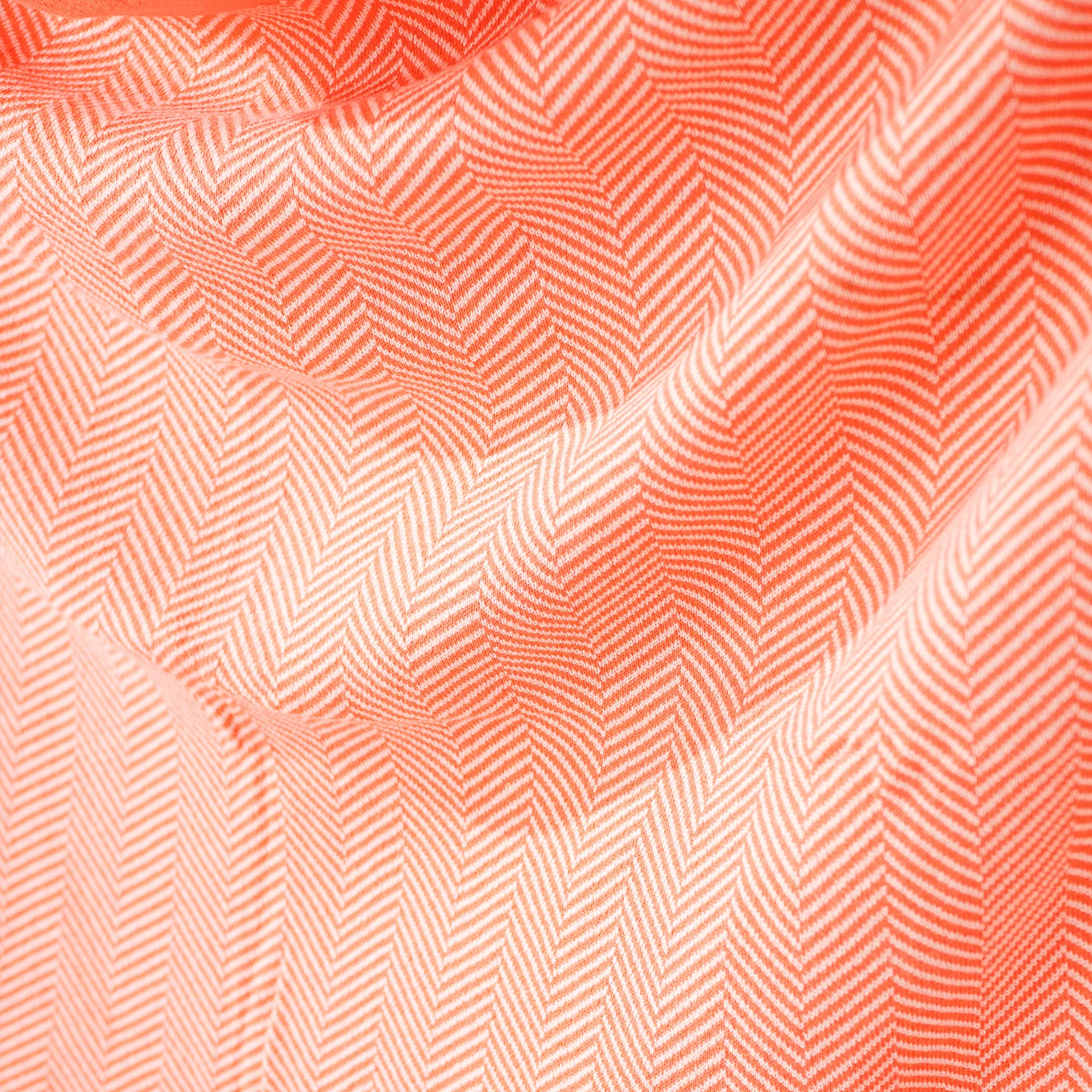 Kuscheldecke / Tagesdecke - Gestrickte Fischgrätenmuster Koralle - Image 2