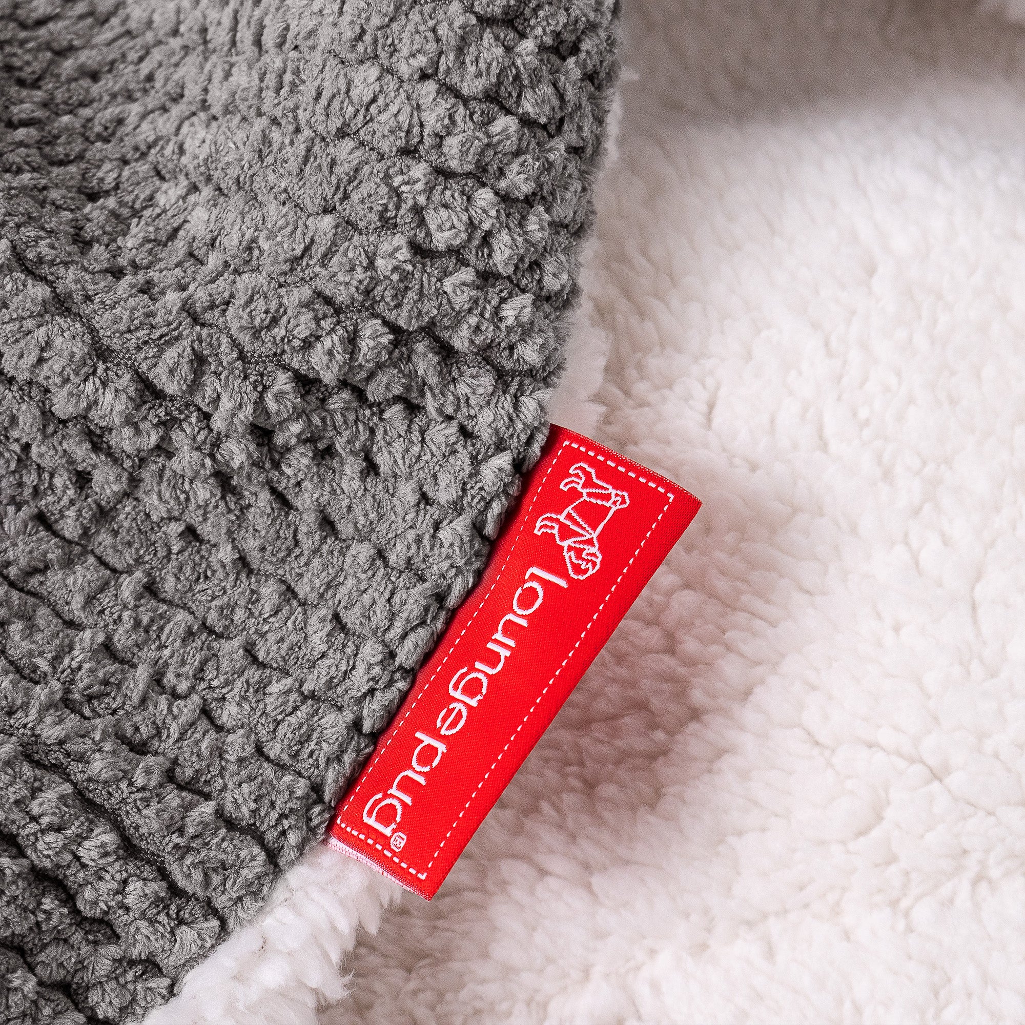 Sherpa-Decke - Pom-Pom Anthrazit - Image 4