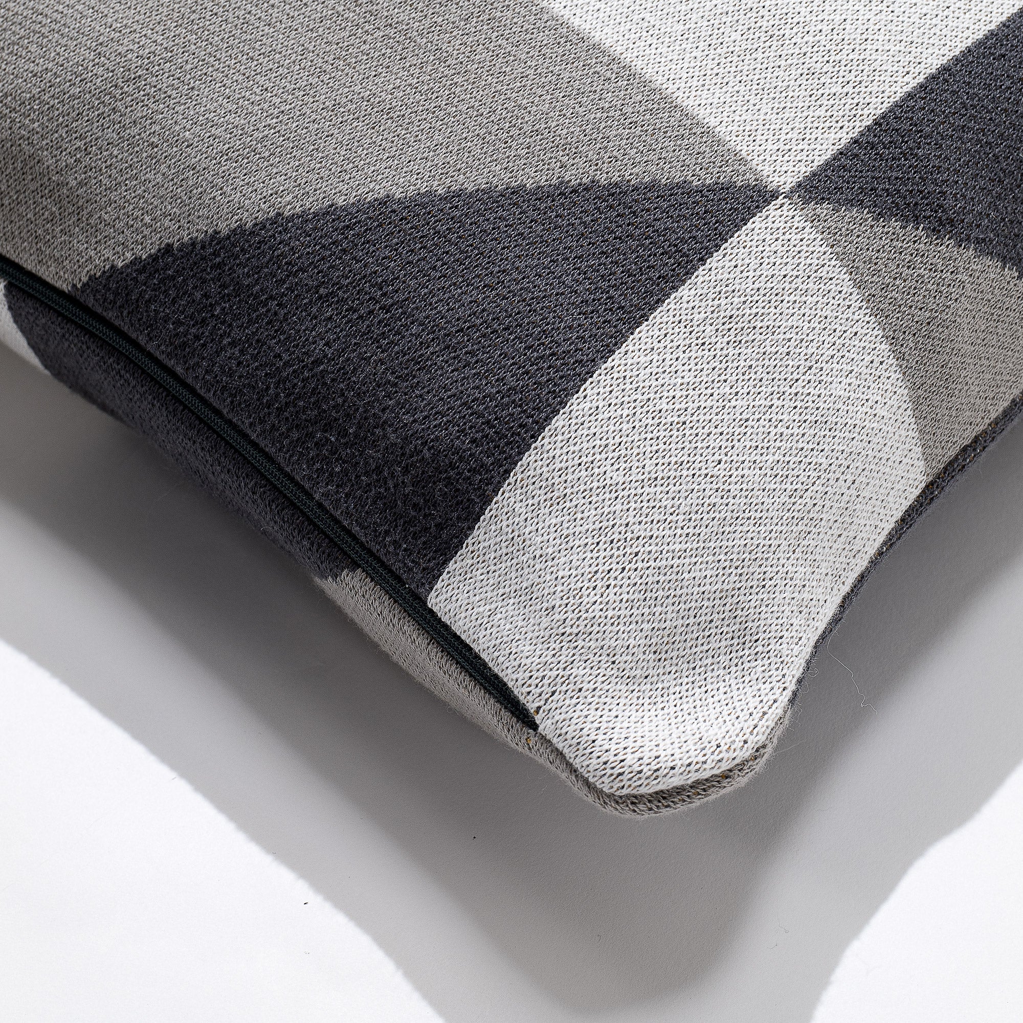 Dekokissen / Sofa Kissenbezug 47 x 47cm - Gestrickte Prism - Image 2